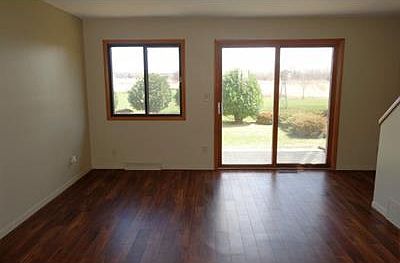 3rd image of 899 Bishop Ct