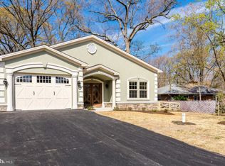 7714 Lee Dr, Pasadena, MD 21122