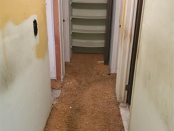 4th image of 41639 Coulon Dr
