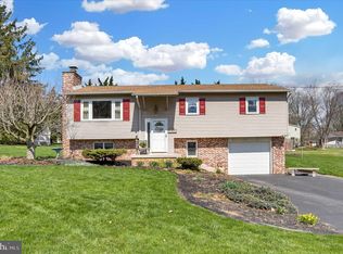 1612 Cressman Cir, Mechanicsburg, PA