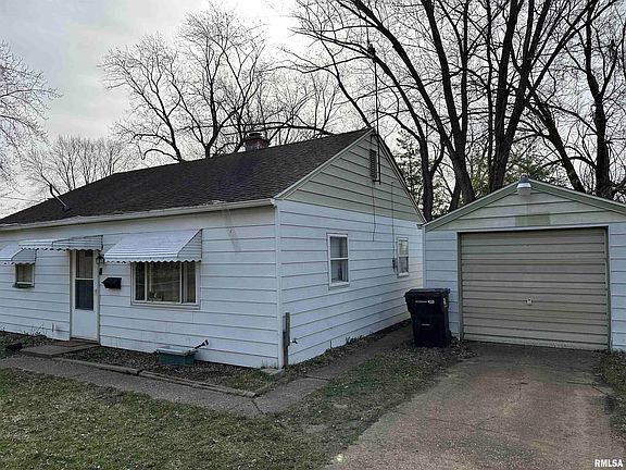 2nd image of 936 S Tonti Cir