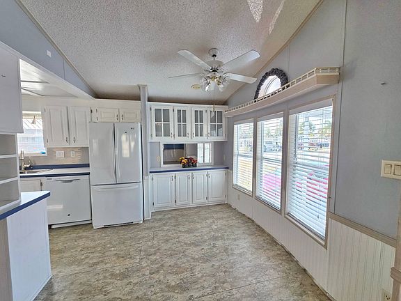 5th image of 12540 SE 140th Rd #65