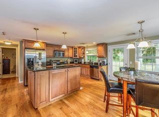 23 Leland Point Dr, Portsmouth, RI 02871