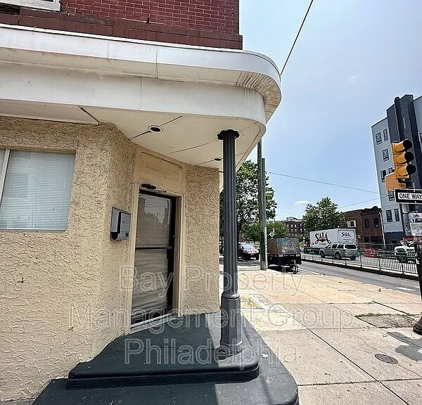 341 W Girard Ave #COMMERCIAL — Photo 3