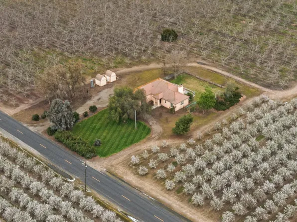 2306 Young Rd, Modesto, CA 95358