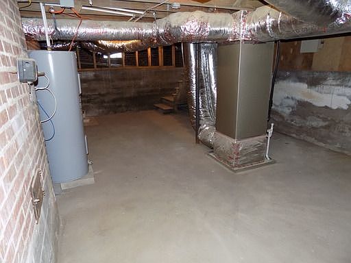 4th image of 1118 Kirby St