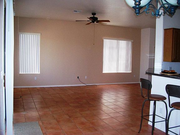 4th image of 3505 E Mescalero Dr