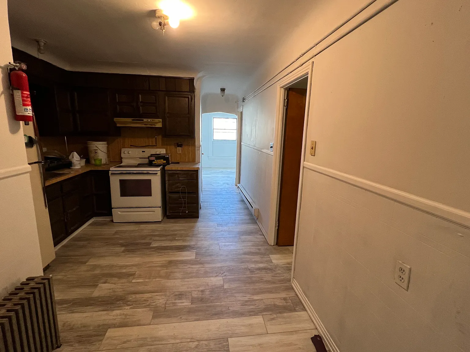 1 bed, 850 sqft, $1,050 — Photo 3