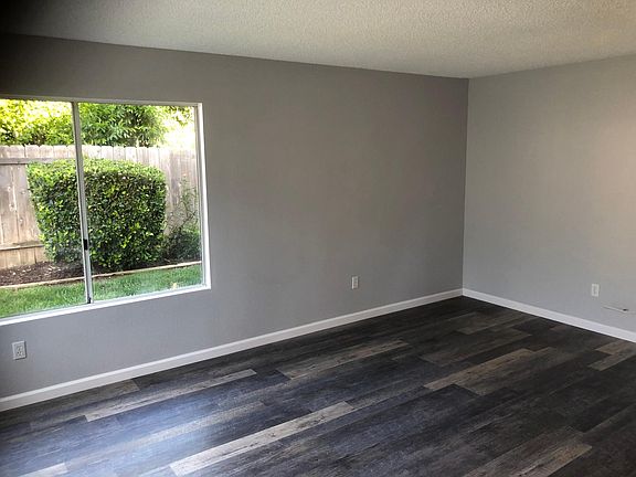 4th image of 14897 Werris Creek Ln