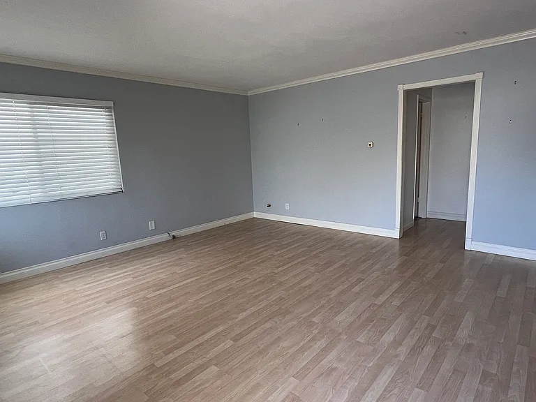 514 Marigold Ave #1/2 — Photo 10