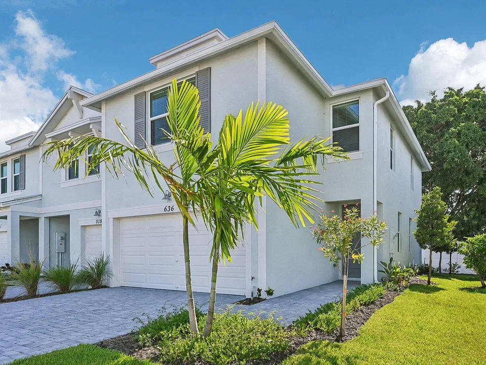 636 Salisbury Cir
