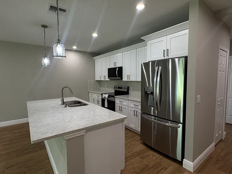 2232 Fernwood St #B — Photo 7