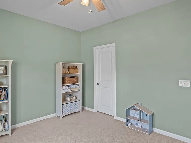 1431 Waybridge Way — Photo 17