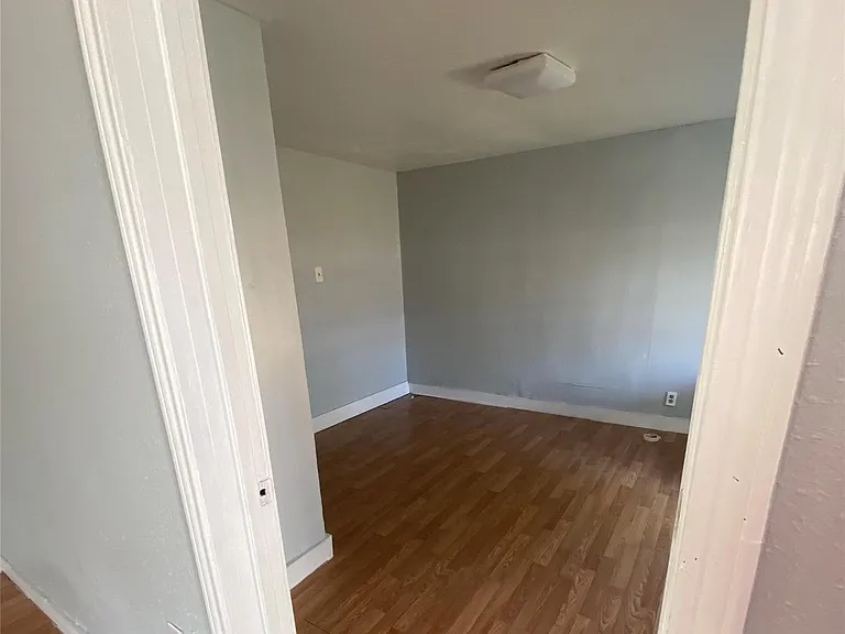 1015 Virginia St #1/2 — Photo 6
