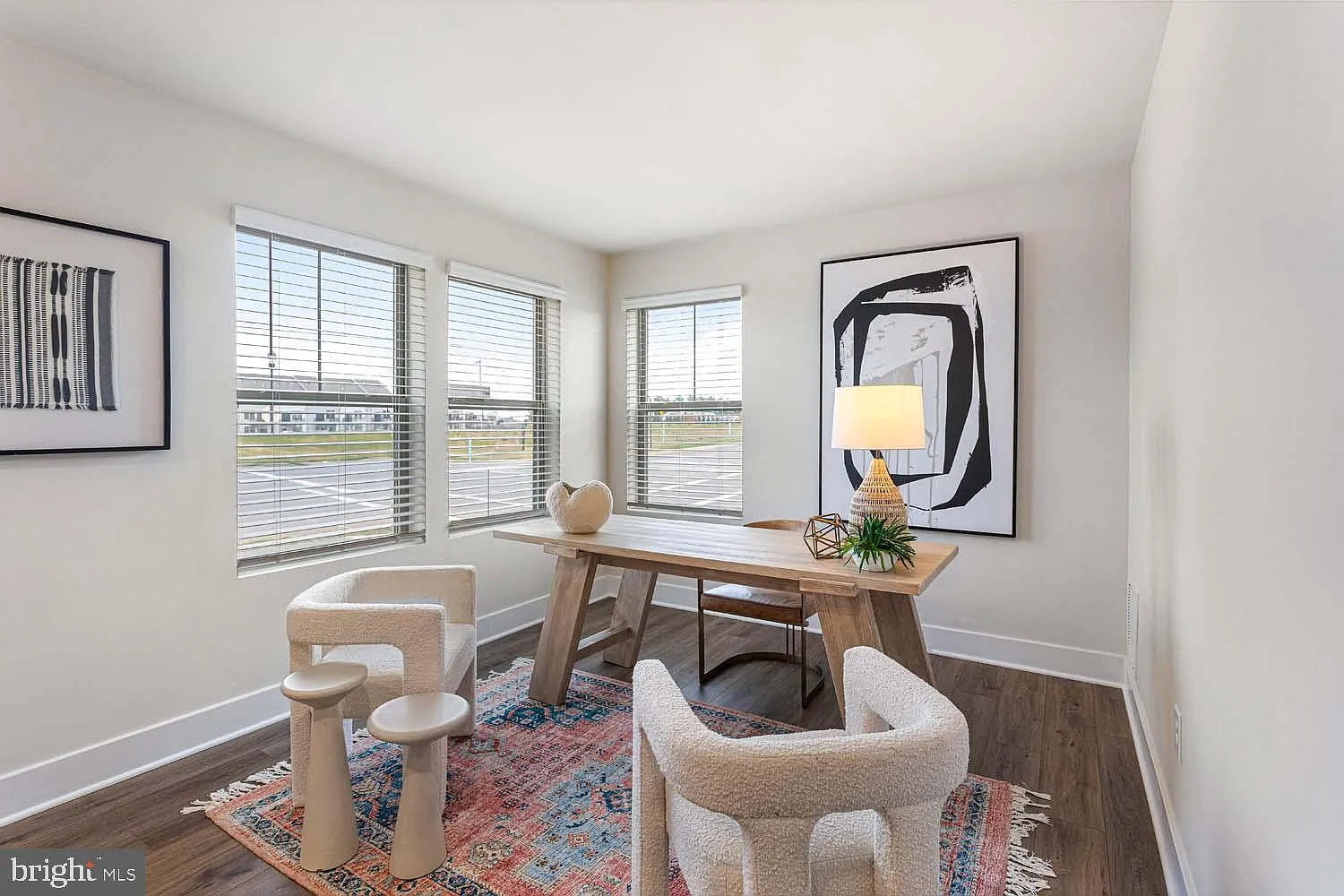 3 bed, 4.0 bath, 2100 sqft, $3,090 — Photo 3