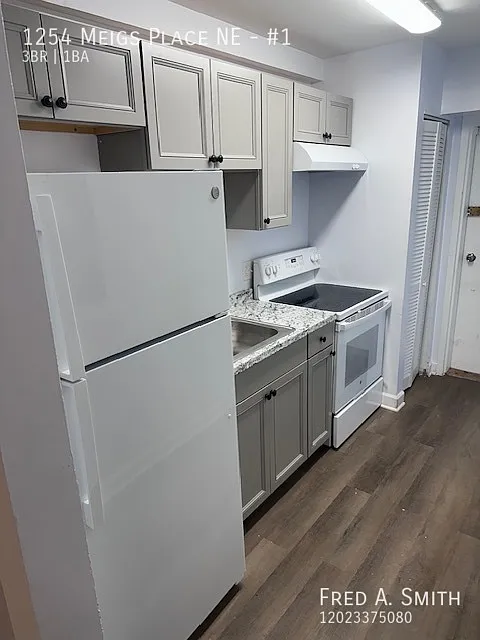 1254 Meigs Pl NE #1