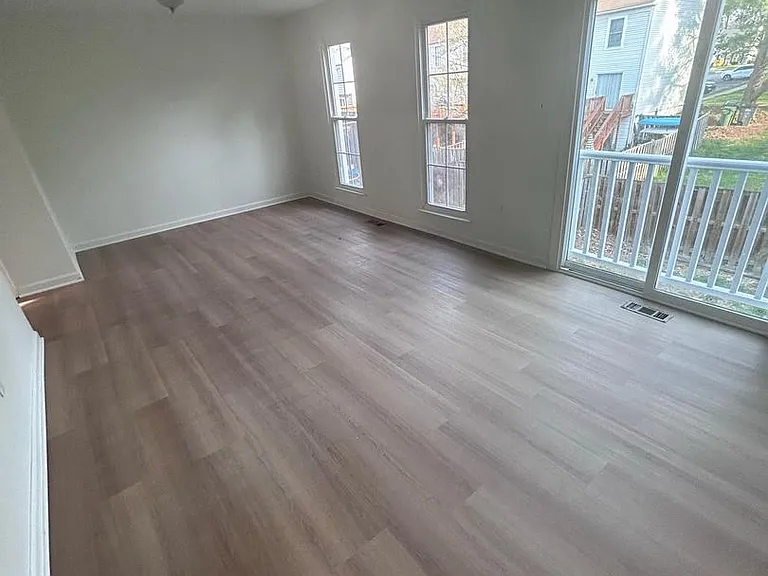 2900 Madeira Ct — Photo 6
