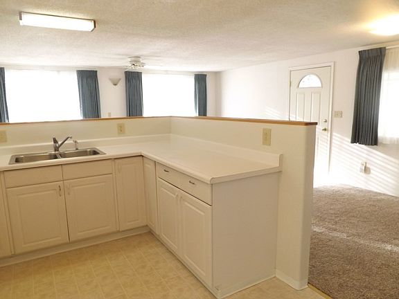 5th image of 660 Leslie St Spc 34