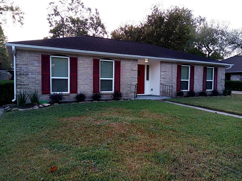 1st image of 12215 Fieldsboro Dr