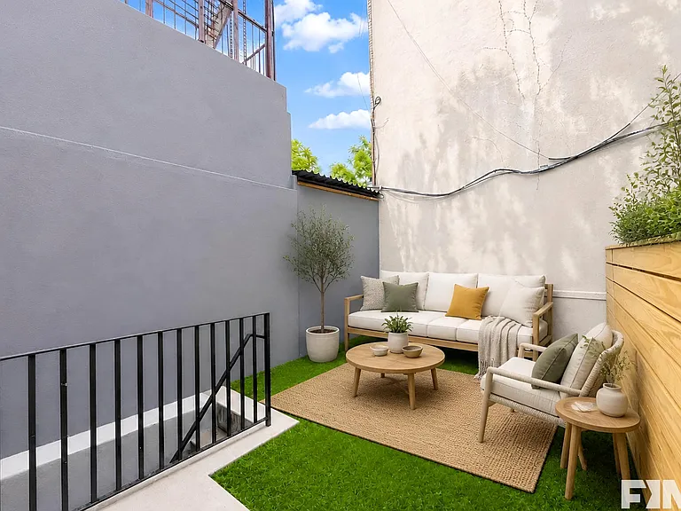 382 Chauncey St #1 — Photo 2