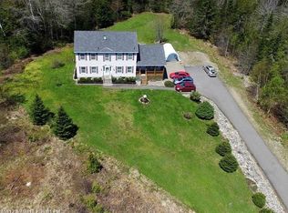 14 Spruce Knoll Ln, Searsport, ME 04974
