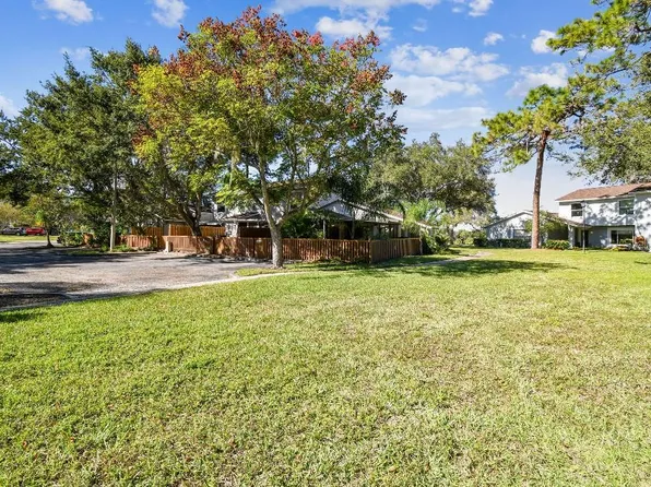 14709 Pine Glen Cir, Lutz, FL 33559
