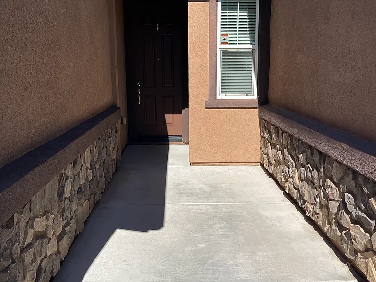 1327 Orchis Ln — Photo 25