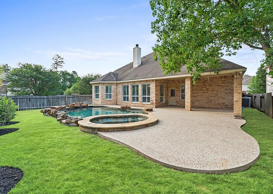 1st image of 47 N Winsome Path Cir