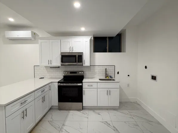 (undisclosed Address), Staten Island, NY 10307