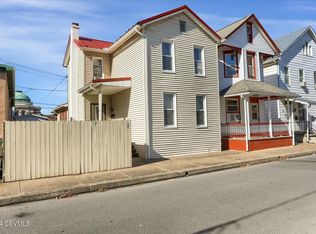 59 S 7th St, Sunbury, PA 17801