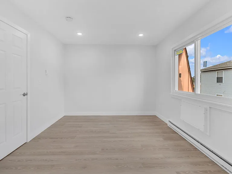 557 S Broad St #C3 — Photo 5