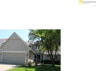 8613 Westridge Rd, Raytown, MO 64138