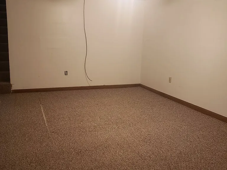 105 Creekside Ct — Photo 7