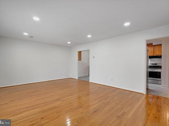 3rd image of 5600 Walker Mill Rd