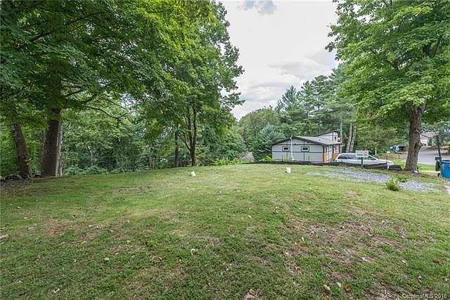 2nd image of 412 Riverview Dr