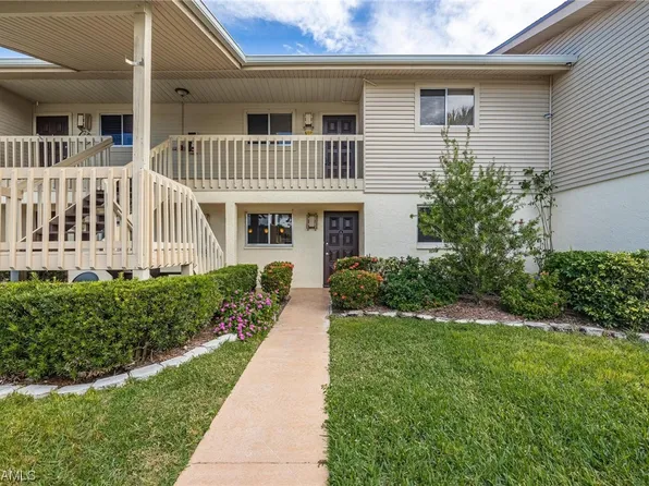 5705 Foxlake Dr APT 4, North Fort Myers, FL 33917