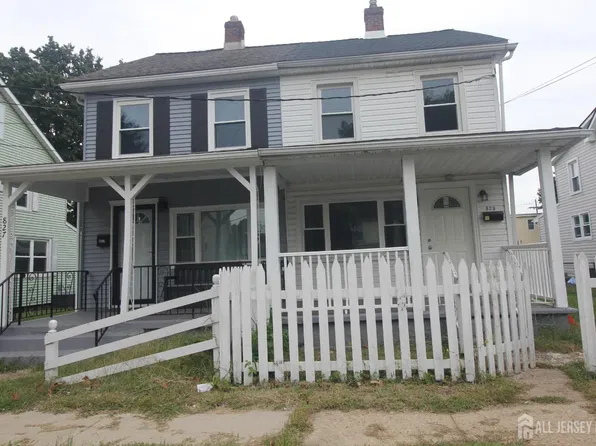 825 W 2nd St, Florence, NJ 08518