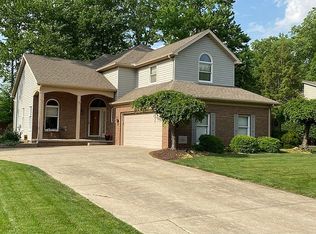 121 Beechwood Dr, Cortland, OH
