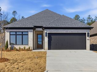 708 Edgewood Cir, Little Rock, AR 72223