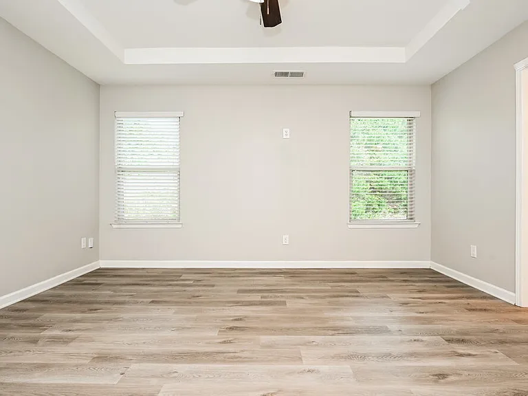 221 Magnaview Dr — Photo 8