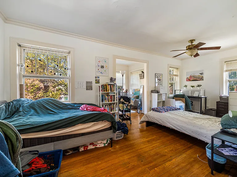 721 Foster St #2E — Photo 14