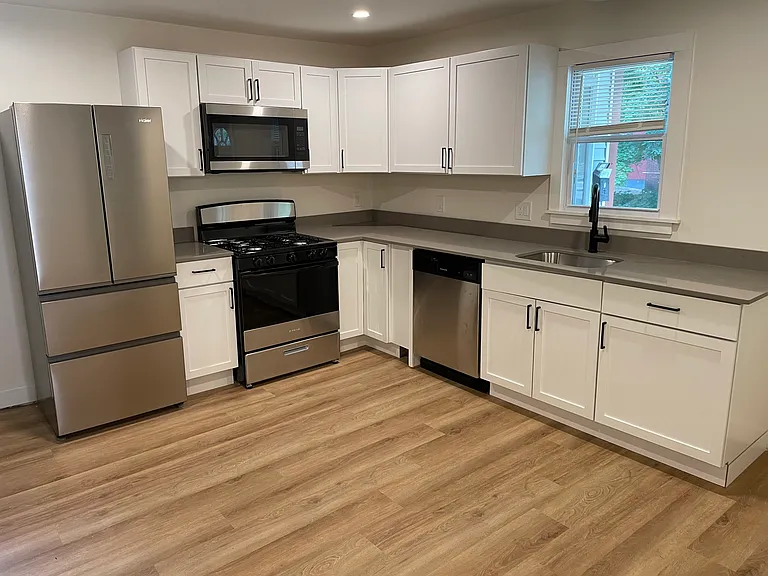 456 N State St #1 — Photo 17