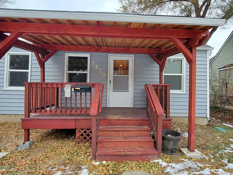 1220 & 1/2 N 26th St — Photo 13