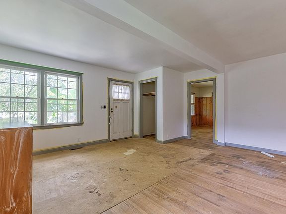 5th image of 510 E Olmstead Ave