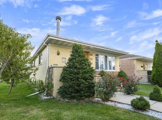 7801 Mulligan Ave, Burbank, IL 60459