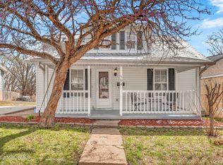304 Pierce St, Jefferson City, MO 65101