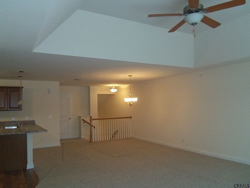 5th image of 403 BRUNSWICK MEADOW Way