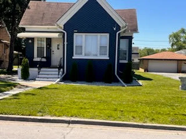 16 W 30th St, Steger, IL 60475