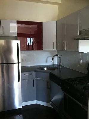 Rented by 5 Boro Realty Corp | media 19