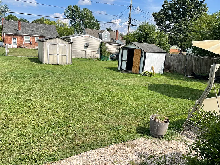 1349 Evergreen Ave — Photo 4